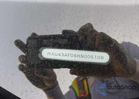 2017 Audi A8 L 4.0T Sport z USA, uszkodzony, nr VIN WAU43AFD6HN005109